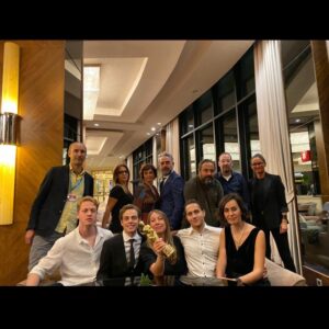 Emir Özden Instagram - 56. Antalya Altın Portakal Film Festivali izleyici ödülü ‘Bilmemek’! 🍊
