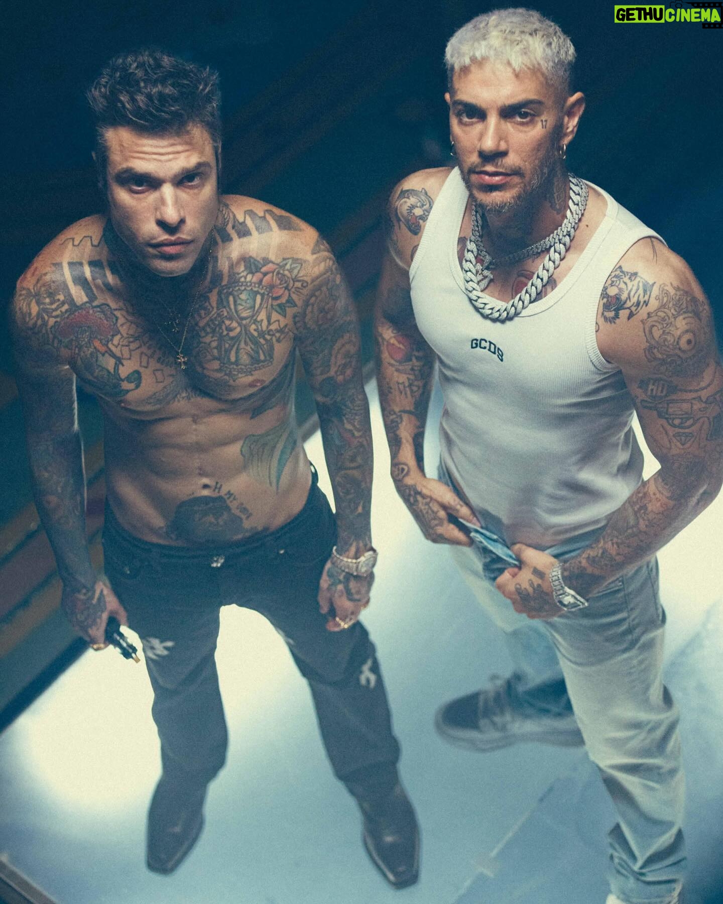 Emis Killa - 96K Likes - Sexy shop, il film. Check it. 🍝