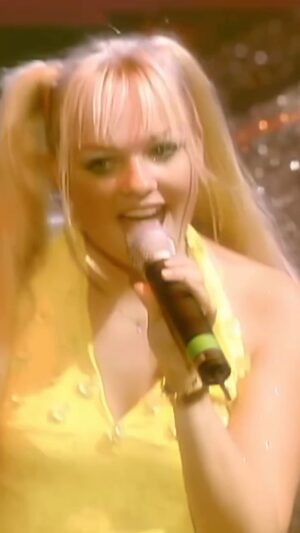 Emma Bunton Instagram - Happy Birthday, Wannabe 🎁💗 The song that started it all! ✌️ 

#spicegirls #wannabe