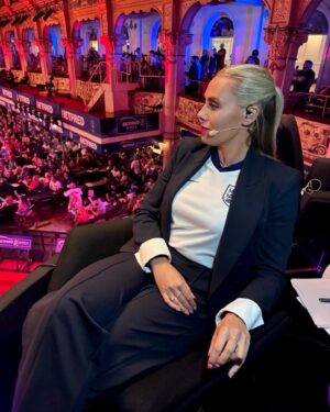 Emma-Louise Paton Instagram - A bit of Blackpool ☀️🎯🥰