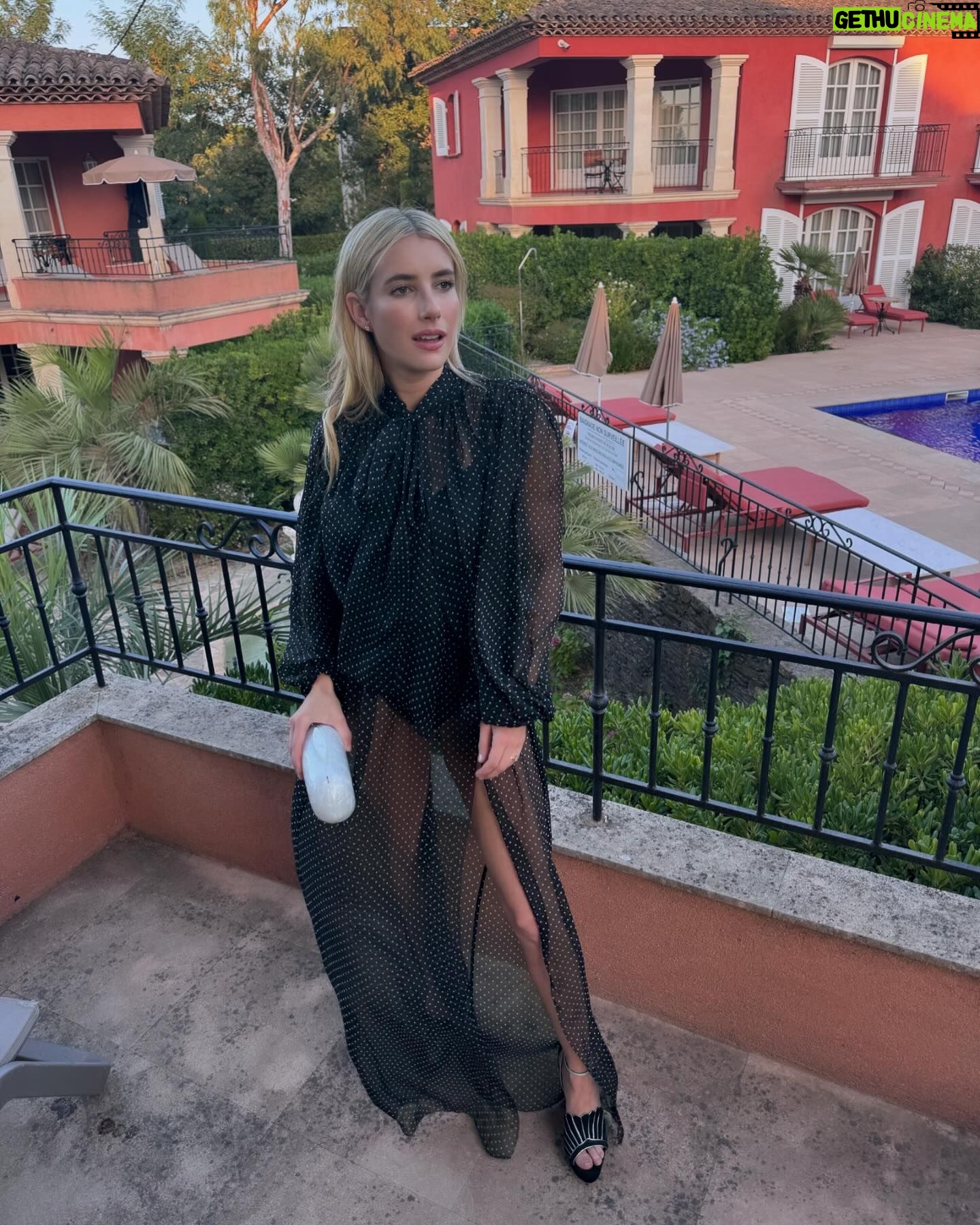 Emma Roberts - 703.2K Likes - goodbye july 🎆