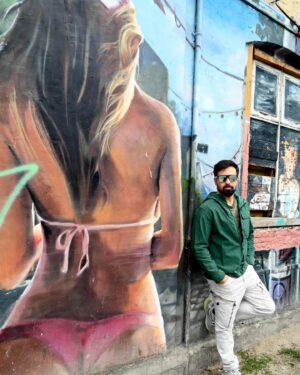 Emraan Hashmi Instagram - The world is your canvas 🎨🖌️