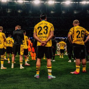 Emre Can Instagram - Auch eine Nacht später ist es immer noch schwer zu verstehen und zu akzeptieren, aber so ist das in diesem Sport, den wir alle lieben. Trotz der Enttäuschung bin ich mehr als dankbar für unsere unglaublichen Fans. Wir werden die Motivation aus diesem Spiel mitnehmen und in die neue Saison transportieren. Vielen Dank für eure Unterstützung ⚫️🟡 HEJA BVB!

Even a night later it’s still hard to understand and accept, but that’s the way it is in this sport we all love. Despite the disappointment, I’m more than grateful for our incredible fans. We will take the motivation from this game and carry it into the new season. Thank you for your support ⚫️🟡 HEJA BVB!

#weCan