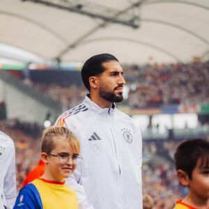 Emre Can Instagram - Die Niederlage schmerzt auch am Tag danach noch sehr, aber es ist der richtige Zeitpunkt um DANKE zu sagen. Danke an unsere Fans für die Unterstützung bei dieser Heim-EM, Ihr habt genauso wie wir, alles gegeben. Wir werden stärker zurückkommen. 🇩🇪💪🏽 

The defeat still hurts a lot the day after, but it’s the right time to say THANK YOU. Thank you to our fans for their support at this home euros, you gave your all just like we did. We will come back stronger. 🇩🇪💪🏽

#weCan