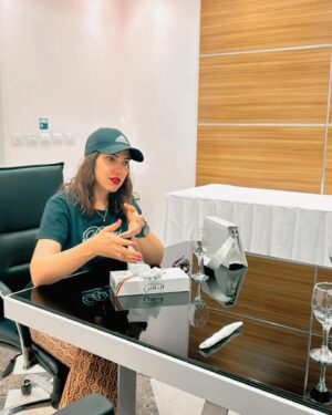 Emy Talaat Zakaria Instagram - زيارتى لمستشفى الناس❤️
حقيقى اتبسطت جدا بشكل ونظافه المستشفى والهدوء وكل فرد من العاملين ف المستشفى بيشتغلوا بجد وبضمير من اصغر حد لغايه اكبر دكتور ،وفعلا المستشفى كلها قائمه على التبرعات  ولسه باقى حاجات كتير محتاجه تتعمل للمرضى واستقبال حالات جديده ، اللى حابب يروح يشوف المستشفى فعلا هيقول عندك حق ، شكرا لكل القائمين والمشاركين ف هذا الصرح العظيم وجزاكم الله كل خير ولكل متبرع لإنقاذ مريض🙏وفى كمان صدقات جاريه لكل شخص حابب يعمل خير لنفسه ولكل شخص  عزيز عليه توفى ،فرصه للثواب العظيم ده ✌️
الدال على الخير كفاعله🩷
#emytalaatzakaria 
#ايمى_طلعت_زكريا