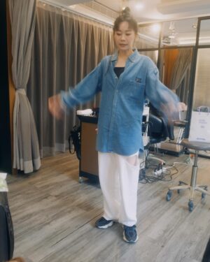 Enno Cheng Instagram - 倒著走看一些碎片。
（感謝幾位常常見面的同學提供 yahoo當天的照片）