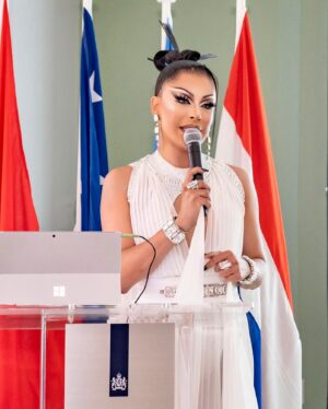 Envy Peru Instagram - I am incredibly proud as a Peruvian/Dutch queen to be one of the first drag queens ever entering the UN during the 2024 High Level Political Forum (HLPF), a political event where world leaders discuss the UN’s sustainable development goals. This is a beautiful opportunity to make my voice heard.

It’s important to me to speak on a global level about how I envision the future as part of the LGBTQIA  community. There are too many places worldwide where being queer is forbidden and sometimes criminalized. I find that shocking in the year 2024.

This event was organized by COC Netherlands, UN Women, UNDP, and the Permanent Mission of the Kingdom of the Netherlands to the UN and hosted by me.

Alongside with activists from Armenia, Kenya, Namibia, Nepal, Uganda, and Zimbabwe we shared stories from our lives and dreams of an inclusive future

Drag is a form of self-expression and political activism that contributes to diversity and inclusivity and embodies the concept; Leave no one behind. Drag has the capacity to challenge socioeconomic and political narratives. Organizers hope that bringing drag to the UN can be a symbol that reminds us that this world needs a queer future of care. ❤️🌎

#unitednations #envyperu #humanrights #trending

Photo: @richardkoek
Wearing: @claesiversen
Hair: @wigmayson