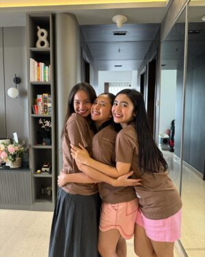 Enzy Storia Instagram - Aku suka drama potato ini😂