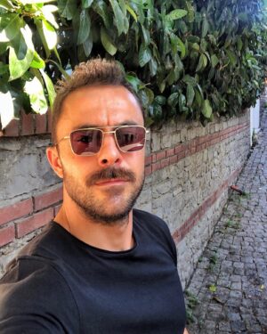 Eren Hacısalihoğlu Instagram - #tb 😎