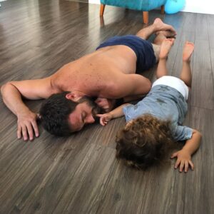 Erhan Alpay Instagram - Bana bir masal anlat oğlum ...