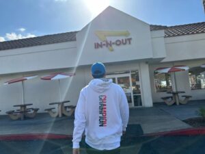 Eric Mun Instagram - 이내나웃🍔 #innout #hamburger #햄버거 #냠냠 #베프랑❤️