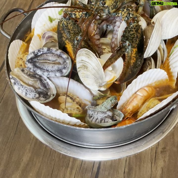 Eric Mun - 6.8K Likes - 장인어른이 발견하신 맛집. 가성비 좋고 jmt. 이집은 알려지면 안됨 비밀! #맛집 #해물탕 #랍스터 #ᴊᴍᴛ #랍스타그램