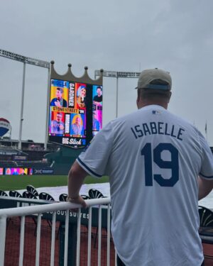 Eric Stonestreet Instagram - Another @bigslickkc in the books. Almost 4 million raised this year and over 25 million in the last 15 years for @childrensmercy. 
Those are big numbers and they wouldn’t be possible without the great people of Kansas City showing up for the kids and families that find themselves dealing with the brutal reality of pediatric cancer. 
And while we love to celebrate the wins, and there are many to celebrate, we must also acknowledge the losses. 

We lost our friend Isabelle last week. 
Just before the big weekend. 

Her loss is what keeps the doctors, researchers, and the kind and giving people that fund them motivated. Motivated to help manage cancer, and someday help cure cancer. 

We wanted to make sure @isabellesears._  was at big slick this year like she was last year and that she got that picture with her beloved @bwitter7 that she dreamed of. 
Mission accomplished. 

We love you Isabelle. Your spirit and humor will live on through all who loved you and knew you. 
I’m just grateful for our short time of being bffs.❤️