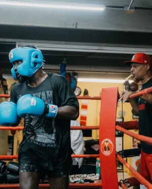 Erickson Lubin Instagram - Put my dreams before anything now watch the hard work pay off. 8 days!! #HammerTime