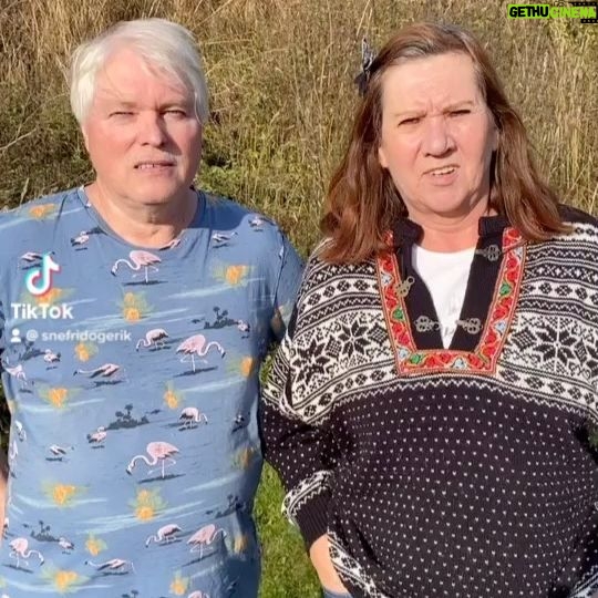 Erik Hagen - 4.2K Likes - Morgentrimm for øya fortsatt God påske mvh Snefrid og Erik 🐤🐤