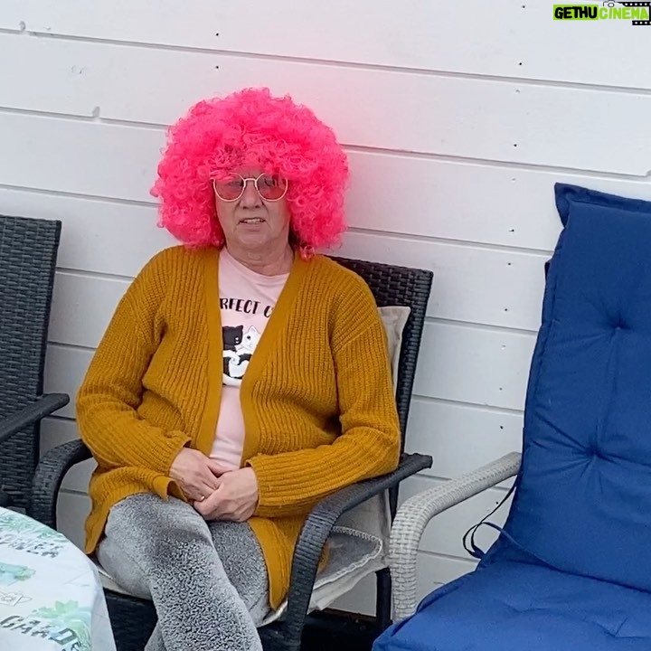 Erik Hagen - 3.8K Likes - Ikke mye sol i dag 🦋🌹🌺