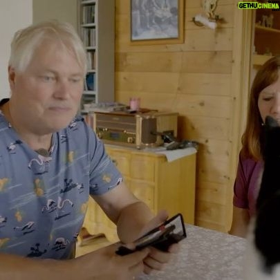 Erik Hagen - 2.6K Likes - Tror dere Pelle og Petter blir skremt av agurken?😄 Ha en god søndag folkens ☀️☀️