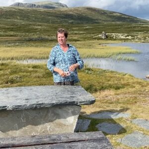 Erik Hagen Instagram - Nå er vi påfjellet👍🦊😇🌺🐝