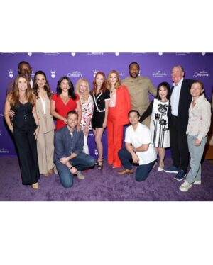 Erin Cahill Instagram - Hello, you wonderful ones! I have been busting to announce this new show coming out this fall!  The show HOLIDAZED will be coming out on #hallmarkplus and I can’t wait for you to see these fantastic episodes!  This cast is a DREAM come true and I am just chuffed!  Thank you @tvinsider for helping announce the show at the TCA’s!  @official_tca It was a joy to do the panel and speak with the press. We really became like a family during the months of filming and that’s thanks to our fearless leader and show runner @ginamariamatthews .  Thank you to all the @hallmarkchannel powers that be who invited me to come play on this magical set!  More to come, but in the meantime, sending each of you love and have a beautiful weekend! ♥️🙌 (Thank you @radmakeup for the hair and make-up glam).