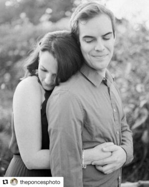 Erin Douglass Instagram - 85 days!!!! 😬🤗#Repost @theponcesphoto
・・・
Counting down the days til @jacksfilms and @2toesup spring wedding. We can’t wait!!!! 💕 and we get to work with our absolute fav planner again @weddingkate #jacksfilms #engaged