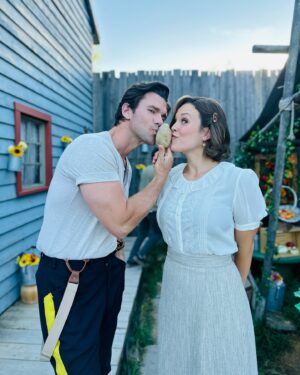 Erin Krakow Instagram - Happy #NationalPotatoDay! IYKYK 😜