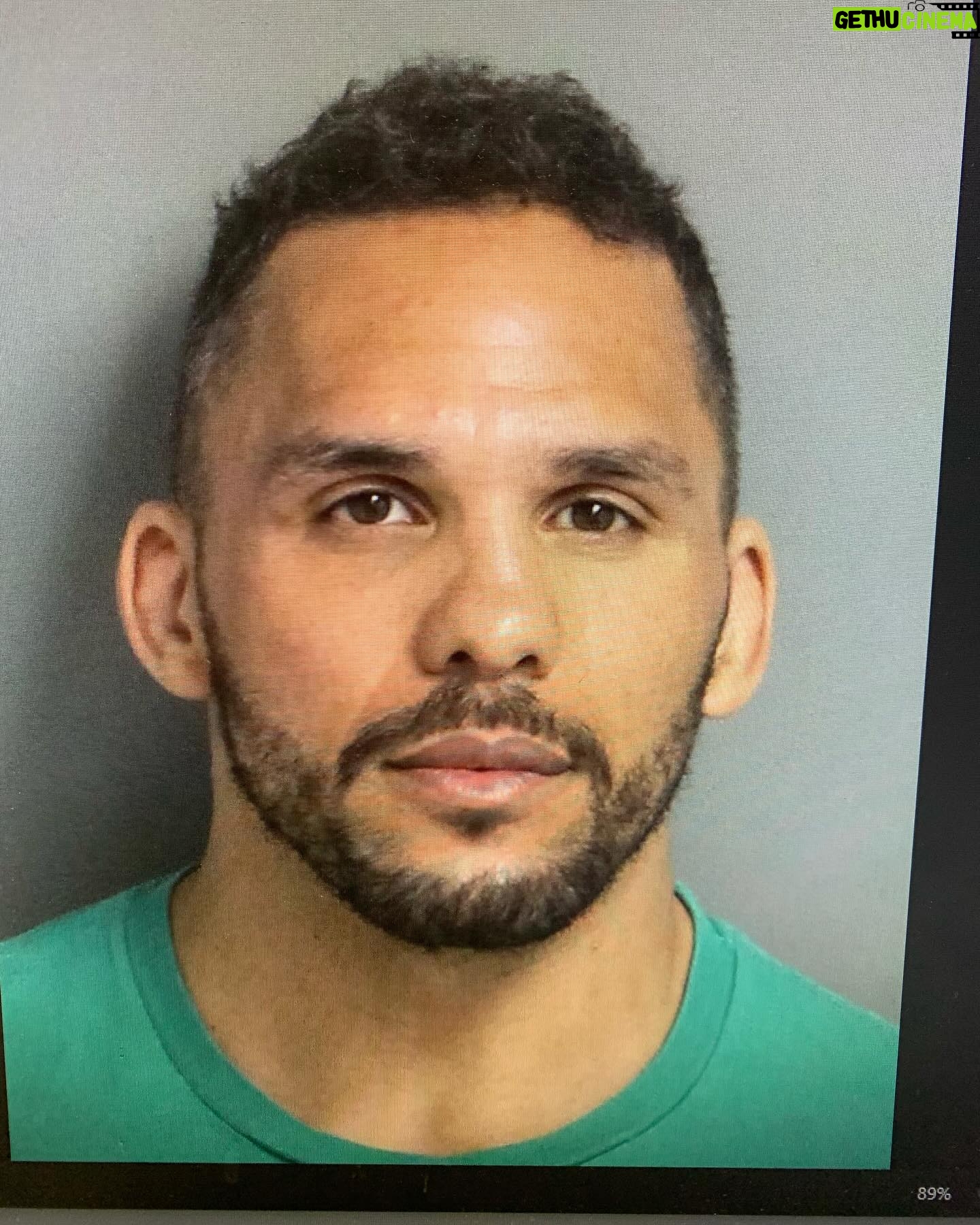 Eryk Anders - 1.8K Likes - Smile for the birdie 📸