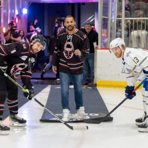 Eryk Anders Instagram - What the puck?!?!
For real tho, might take up hockey after this fighting thing is over 
@bhambulls