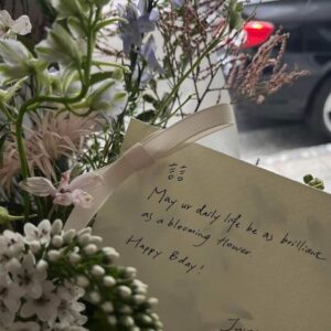 Esther Liu Instagram - 收穫了很多很多愛
每個心意跟驚喜
都把我感動的亂七八糟

還好
平時對大家挺好
生日時大家對我好好🥹

讓我們一直這樣好來好去
好到天荒地老

深深愛著所有愛我的以及我愛的

#love