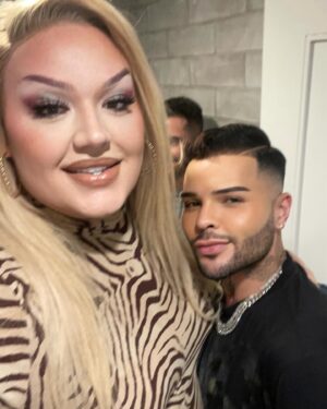 Eureka O'Hara Instagram - I love my freckles and my Friends. #photodump @heartweho

Hair restyled @makeupbyjimmy