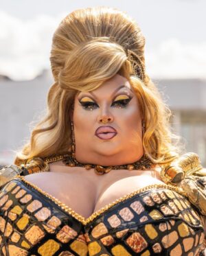 Eureka O'Hara Instagram - “God likes my tits, God made tits.” - Snooki
•
When coming up with the opening lewk for NJ I knew I wanted to draw inspiration from non other than reality TV Icon @snooki She has always been my New Jersey Queen. 
•
💇‍♀️: @wigsandgrace 
💄: @lorislatex 
👗: @marcosquared 
💍: @roxbycox
📸: @gregendries
