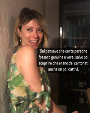Euridice Axén Instagram - Era tutta un’altra storia? #vitavera #qui #diario #fotoromanza