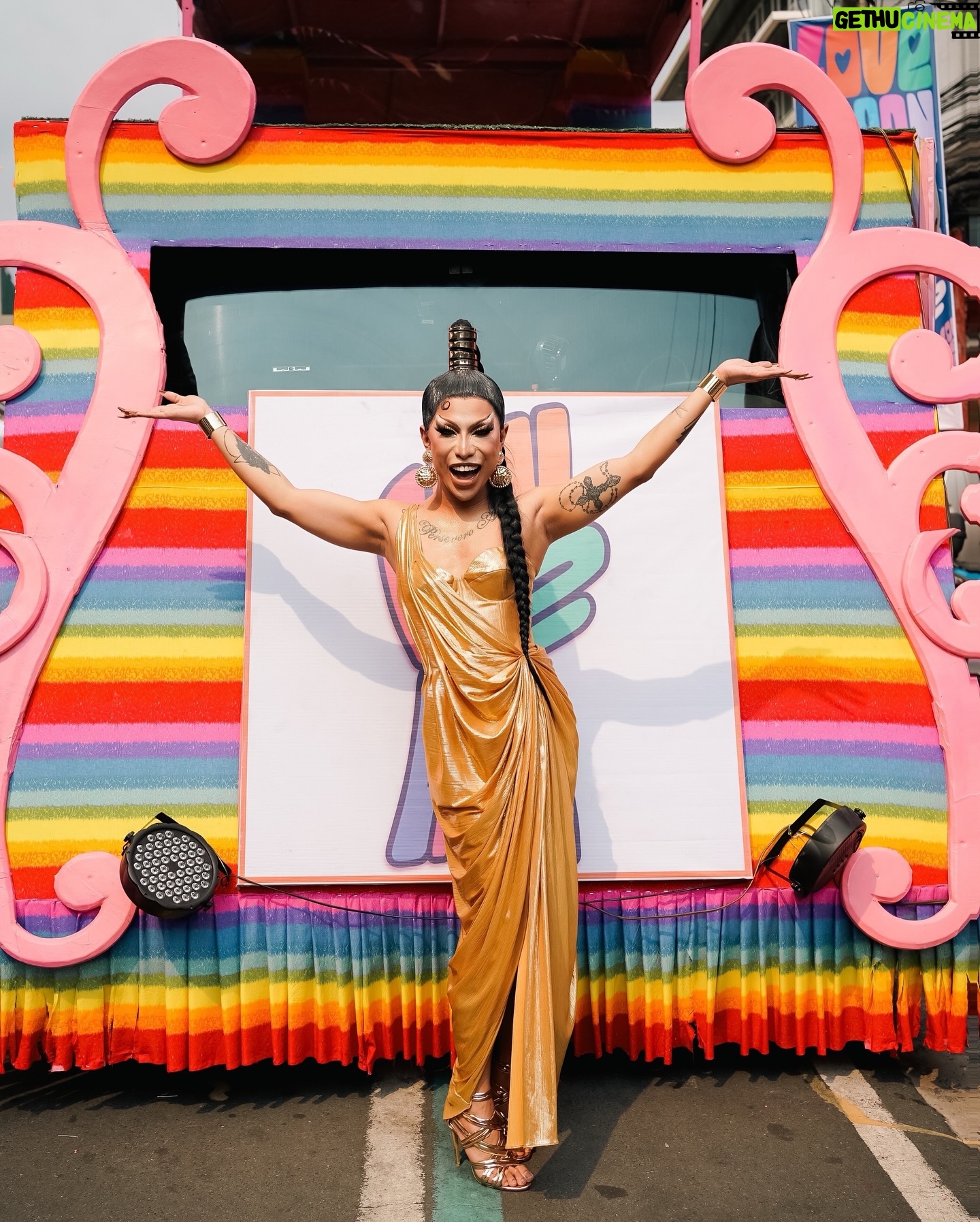 Eva Le Queen - 4.1K Likes - Pride is and will always be a protest. #LoveLaban2Everyone🏳️🌈
Special thanks to @athenacareersph.