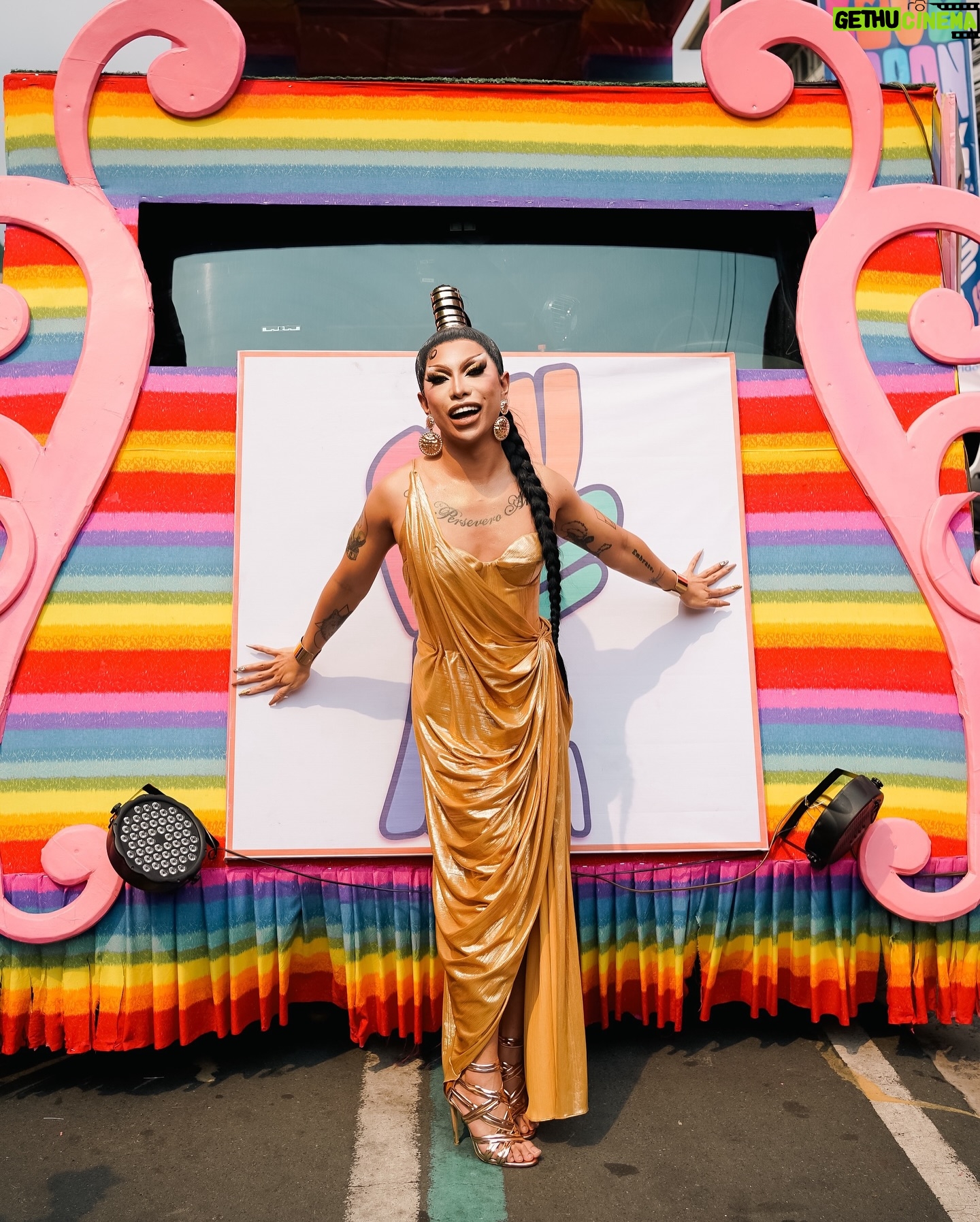 Eva Le Queen - 4.1K Likes - Pride is and will always be a protest. #LoveLaban2Everyone🏳️🌈
Special thanks to @athenacareersph.