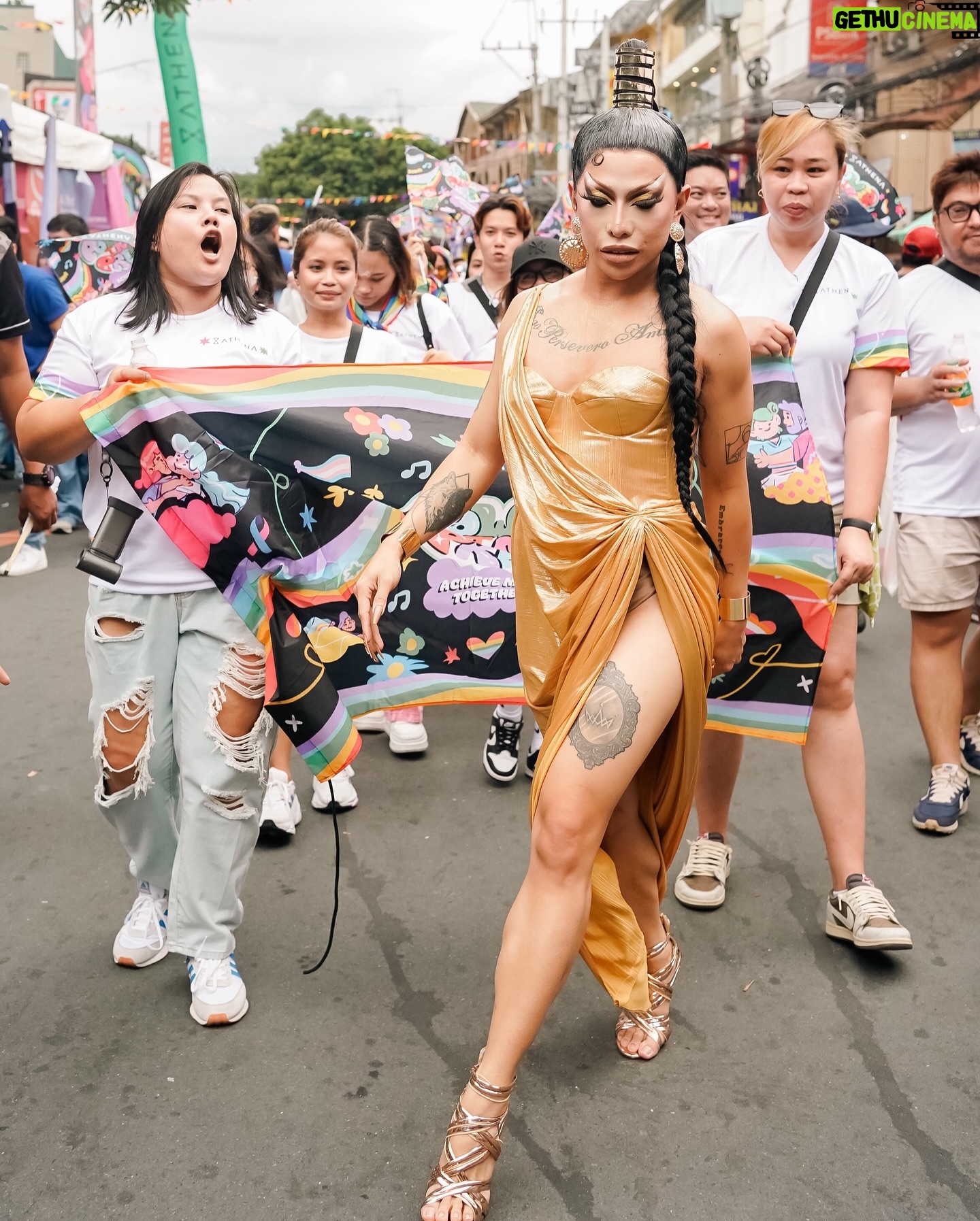 Eva Le Queen - 4.1K Likes - Pride is and will always be a protest. #LoveLaban2Everyone🏳️🌈
Special thanks to @athenacareersph.