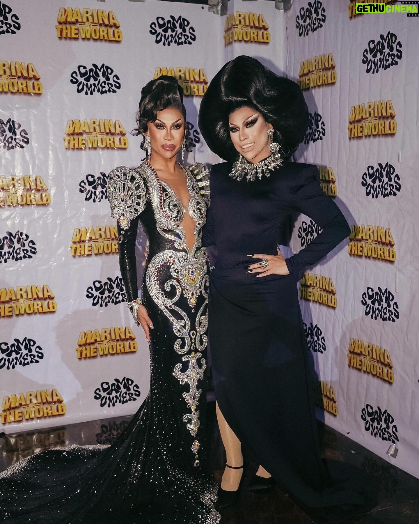 Eva Le Queen - 6.1K Likes - She is HOME. ❤️🇵🇭
So good to have you back sis @marinaxsummers! So glad to be a part of your Homecoming event! And guess who else came!
Hair by @wigsbymargaux