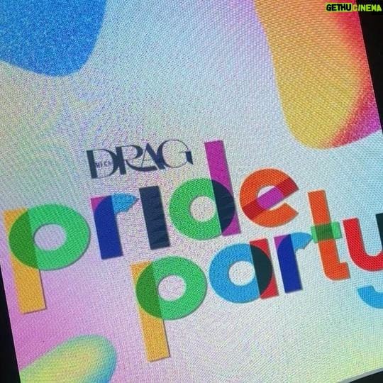 Eva Le Queen - 4.2K Likes - A historic first ✨ @megamagazine’s inaugural Pride Event is here! 🌈
Thrilled to be part of this milestone as drag continues to flourish in the PH. 💖 This is just the beginning of many more fabulous celebrations!
Thank you, Mega, for making this possible! 💫
@megadragph @megamagazine