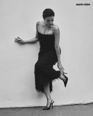 Eva Longoria Instagram - #tbt @marieclaire_la 🖤