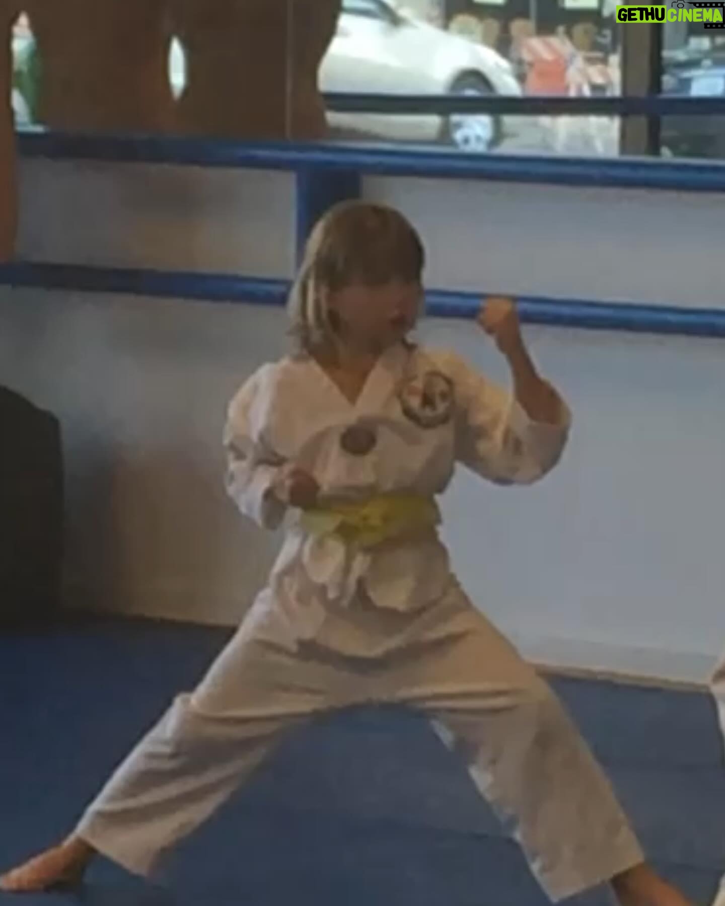 Ever Anderson - 30.3K Likes - 11 years laterrrr
@junchongmartialarts this is THE studio if you are looking to do TKD in LA. this is to all the ladies, start training the confidence you get is invaluable, and to all the parents your daughters in Taekwondo. Thanks mom and dad 👽