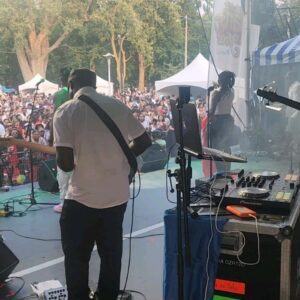 Fabienne Colas Instagram - Konbit pour Haiti au 18e @festivalhaitienfolie à Montreal au Parc Lafontaine. #HEF24 @shreez @wesli_officiel @shahfrank_ William Osias, @tabi_yosha @ketsmy_official Ericka. Dir musicale Poopy Duverne. Dir artistique Sylphir Charest