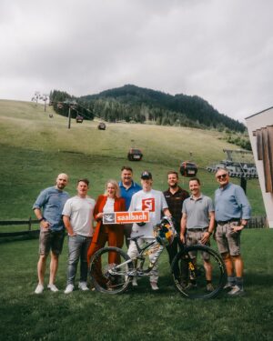 Fabio Wibmer Instagram - Saalbach was a vibe 🔥🙏
Check out „A Day in my Life“ vlog on my YouTube channel.
Shoutout to everyone for coming to Glemmride. It‘s been a blast 🤝 See you next year @saalbach_com