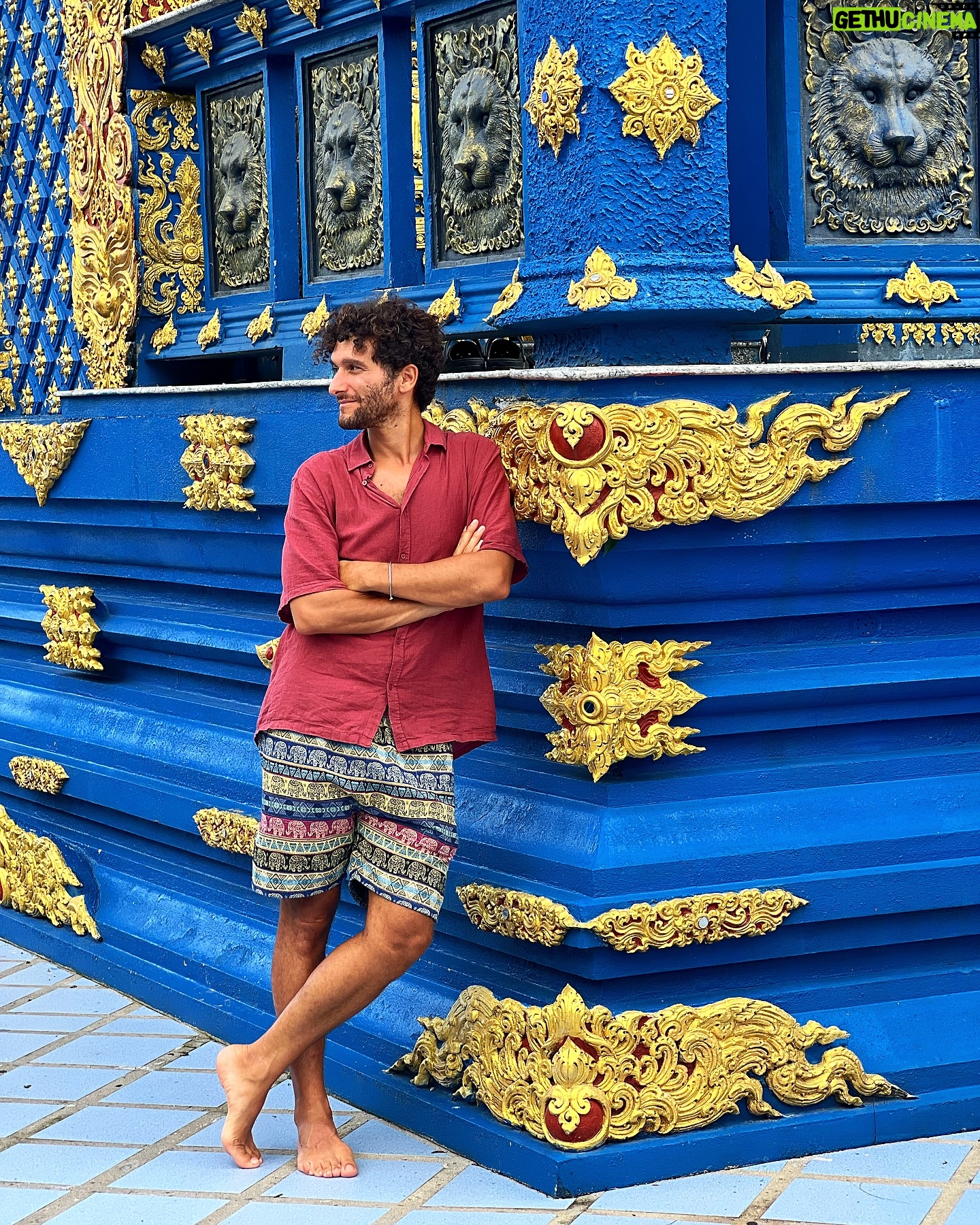 Fabrizio Colica - 6K Likes - Cosa siamo costretti a fare per scappare dalle hit estive in Italia