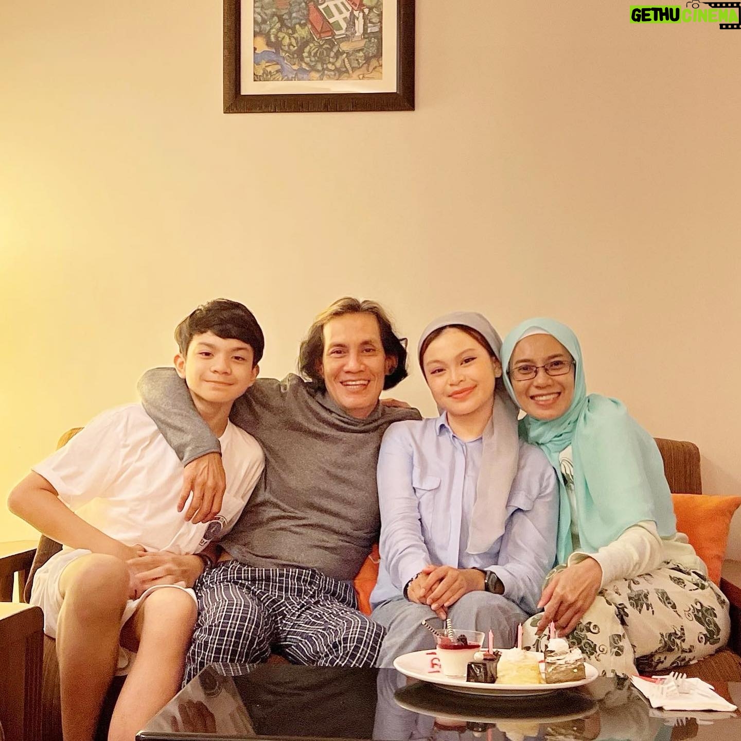Faizal Hussein - 3.3K Likes - Happy birthday sayang @fazryn.faizal luv u..🥳😘