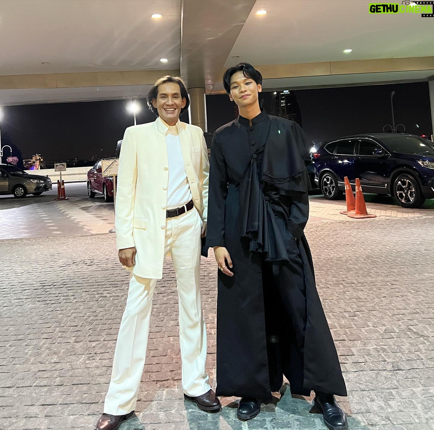 Faizal Hussein - 4.9K Likes - Yang Fresh dan Yang Legend la sangattttt… @nadhirnasar_
#AME2021
#TetibaAME2021
#yangfreshyanglegend