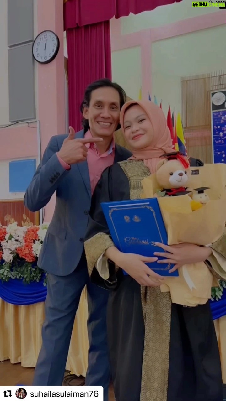 Faizal Hussein - 2.1K Likes - Congrats Baby !! 🎓
Luv u… @fazryn.faizal
