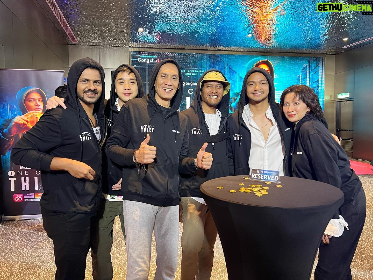 Faizal Hussein - 1.3K Likes - Jangan lupa saksikan Abah dalam ONE CENT THIEF bermula 8 October ini di Astro Ria, Astro Shuang Xing, Astro Vinmeen & Primetime
#AstroOriginals
#OneCentsThief
#OneIsAllItTakes