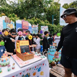 Fann Wong Instagram - Happy National Day ❤️❤️❤️

Zed turns 10 today ❤️ Here’s to my young man, growing up with the bold spirit and daring heart of a pirate as u navigate life’s exciting adventures! Happy Birthday my fearless captain ❤️

Heartfelt thank you to the amazing @startyoungsg @downtowneast who brought Zed’s pirate-themed party to life! Your passion, energy, and creativity truly made the day unforgettable, allowing parents to sit back and relax. You guys are absolutely wonderful! ⚓🎉 

@startyoungsg 
@downtowneast 
@aiainbaby 谢谢life guard , 你可以下次陪我玩Kraken吗？😤
@charzsim 
@zachleong Thank you for the retro cake 🤩🤩🤩
@jianyongtan