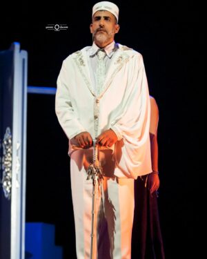 Farid Regragui Instagram - لقطات للممثل فريد الركراكي @farid_regragui_officiel من مسرحية الفيجطة للمخرج أمين ناسور
#photography #theatre_mohamed_5 #theatre #maroc