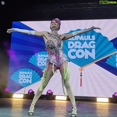 Farida Kant - 3.8K Likes - One year after my participation in Dragcon UK, I relive the emotion of a performance that means so much to me. Technically it wasn’t one of my best but in that moment I felt very strong emotions, the greatest energy came from the audience and I made it mine. Thanks to @rupaulsdragcon for giving me the chance to feel like a star in the international drag scene. See you next year.
Video by @dragcoven
Special thanks go to those who supported me emotionally and concretely in this fabulous experience :
@le_riche.official , @leoursini , @mikeletakespix , @jurimecarone , @riccardo_mode , @camisalisxx .