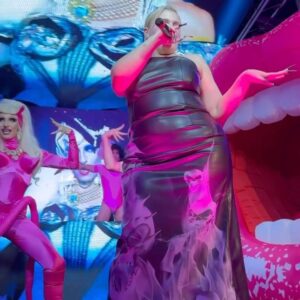 Farida Kant Instagram - Pink party by @wepartygroup for @muccassassinaofficial 
Special guest @bigmamaalmic.
I love my dragpower. 

Ph @nicolas_nreal