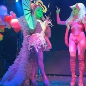 Farida Kant Instagram - Pink party by @wepartygroup for @muccassassinaofficial 
Special guest @bigmamaalmic.
I love my dragpower. 

Ph @nicolas_nreal